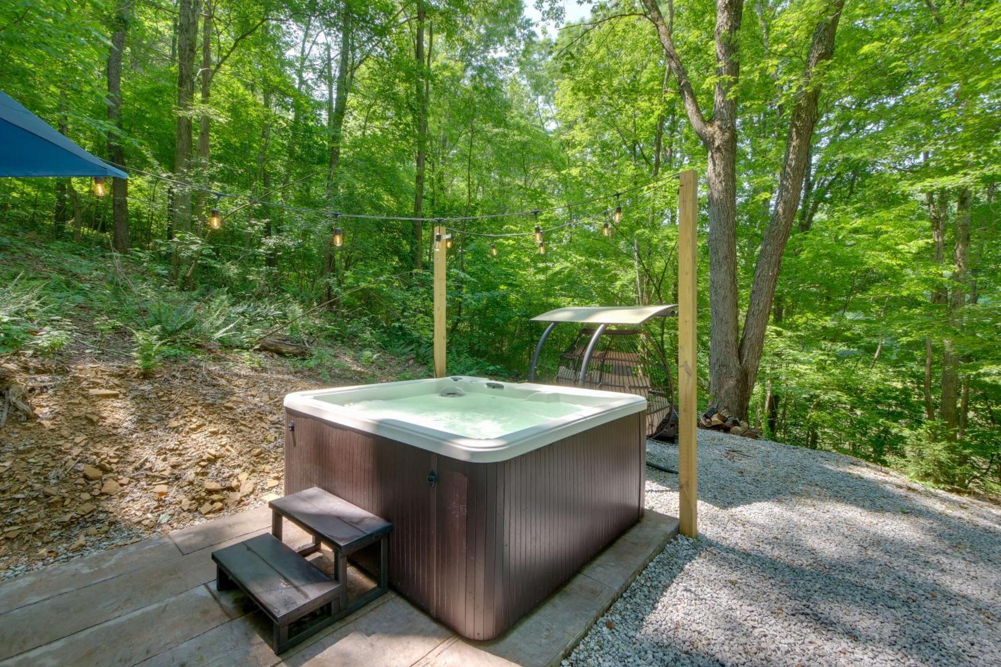 Tiny Home With Hot Tub By Mohican State Park! Loudonville Exterior photo